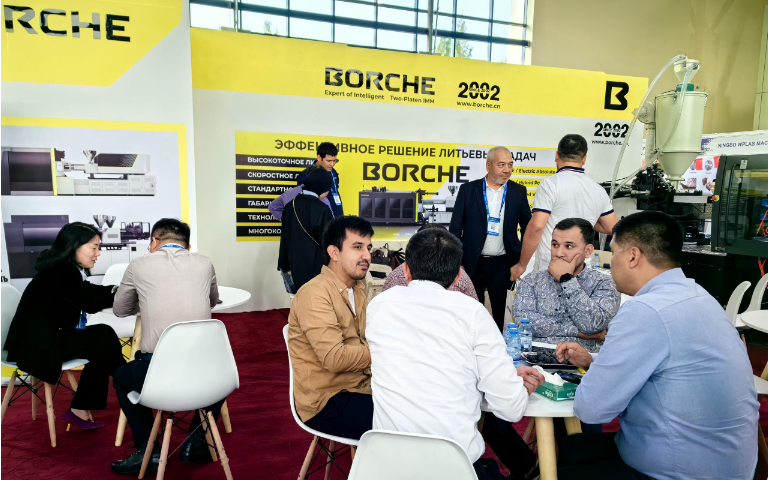 國慶不放假！博創奮戰于烏茲別克斯坦國際橡塑展